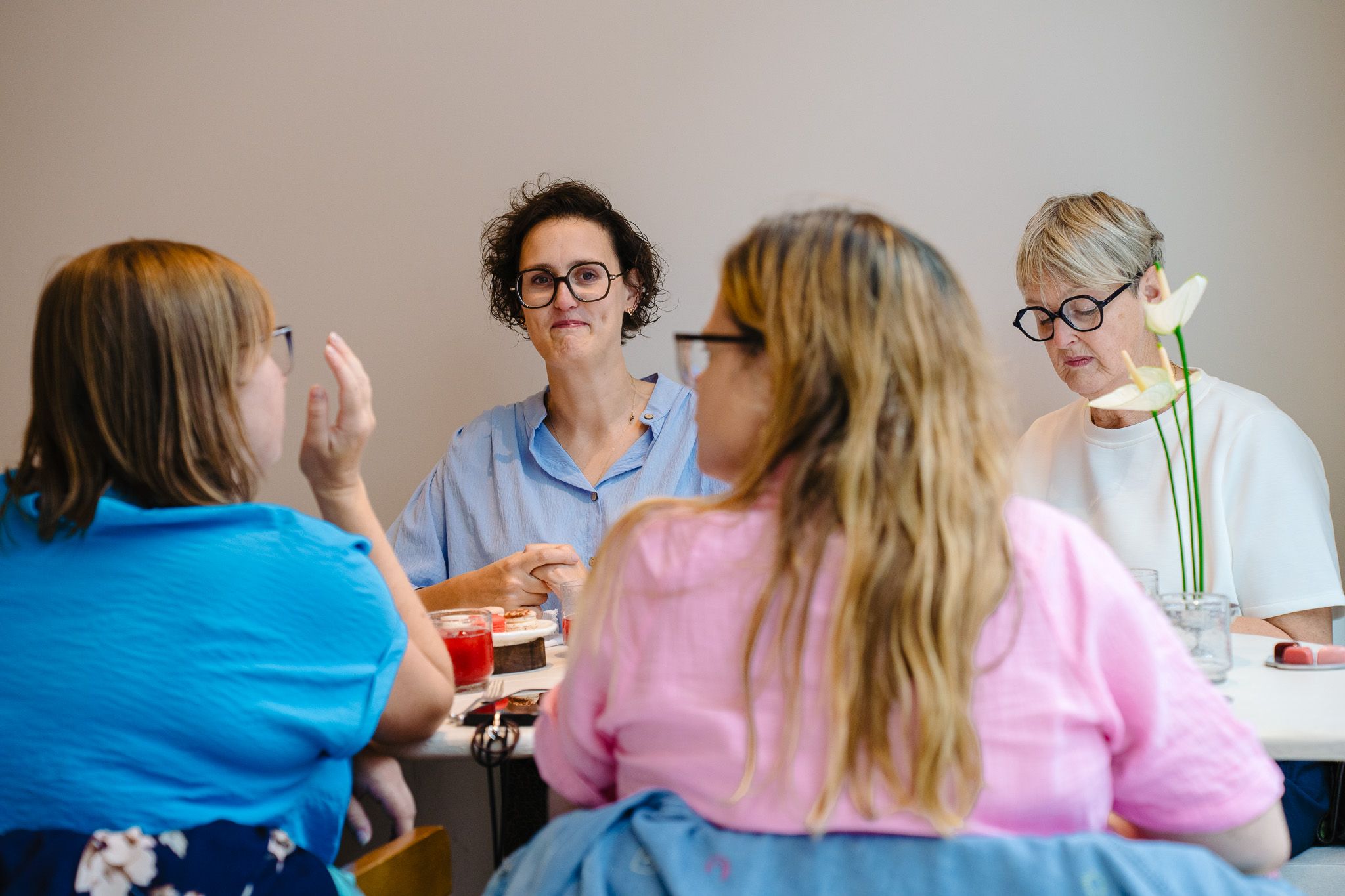 Bezoekers — foto door Nick Decombel